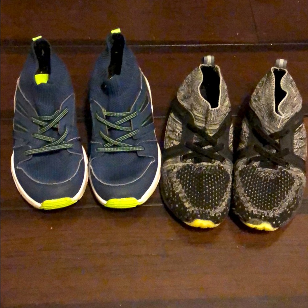 Boy shoes 11c 2 for price of 1